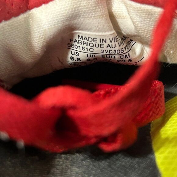 Converse Chuck Taylor 11 Women’s Shoes Size 6.5 Red - Picture 8 of 8